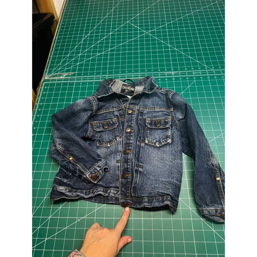 OshKosh Bgosh Kids Blue Denim Trucker Jacket Medium Wash Size 7